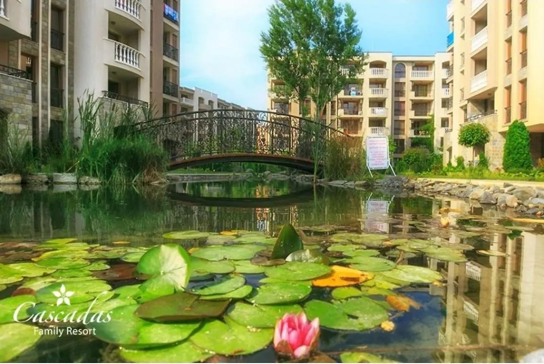 Cascadas Pool View Luxury Apartment Slăntjev Brjag